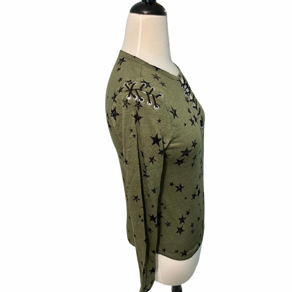 Generation Love Valentina Long Sleeve Lace Up Tee Star Print Green Extra Small - Picture 11 of 12